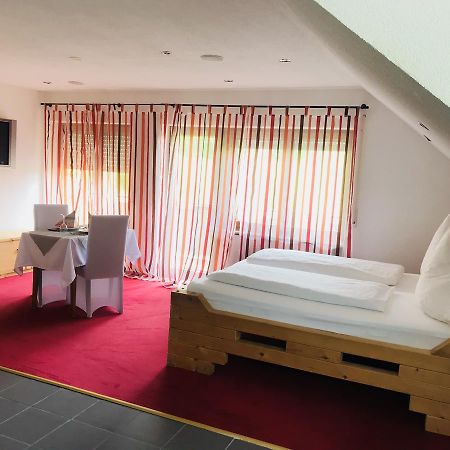 Hotel Gasthof Zum Lowen Wiechs am Randen Εξωτερικό φωτογραφία
