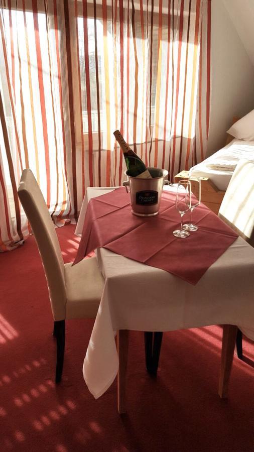 Hotel Gasthof Zum Lowen Wiechs am Randen Εξωτερικό φωτογραφία