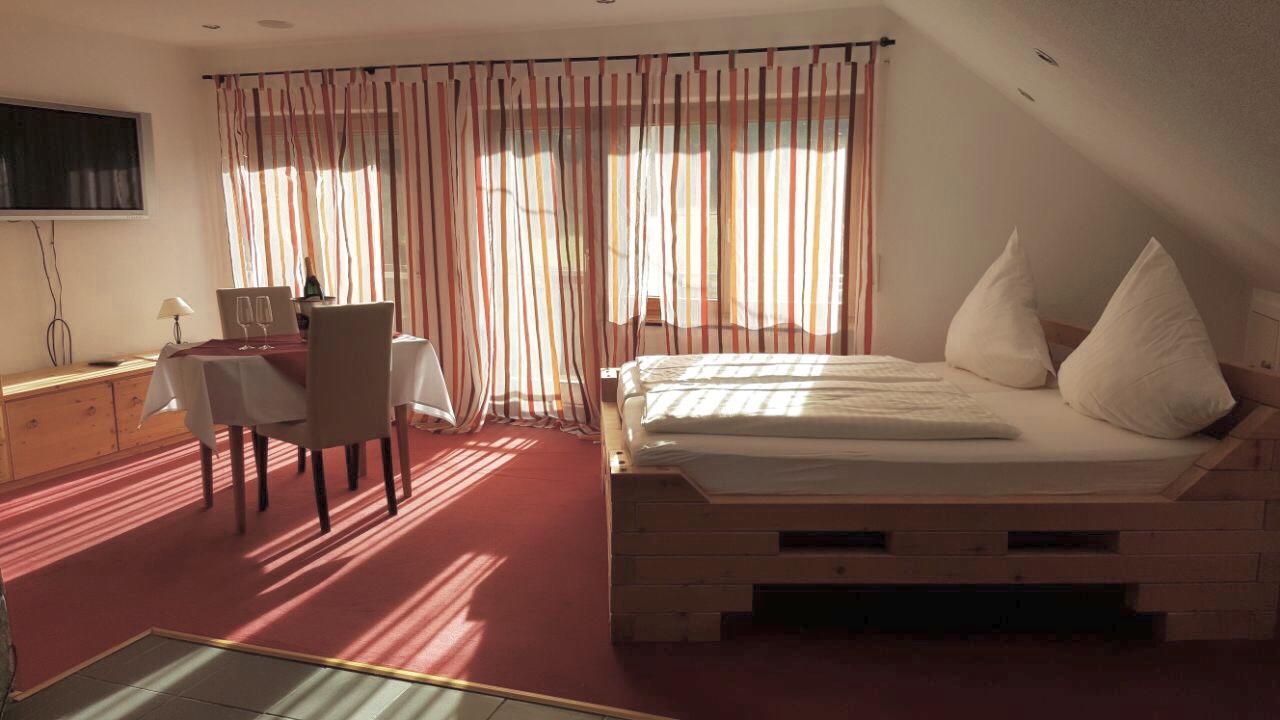 Hotel Gasthof Zum Lowen Wiechs am Randen Εξωτερικό φωτογραφία