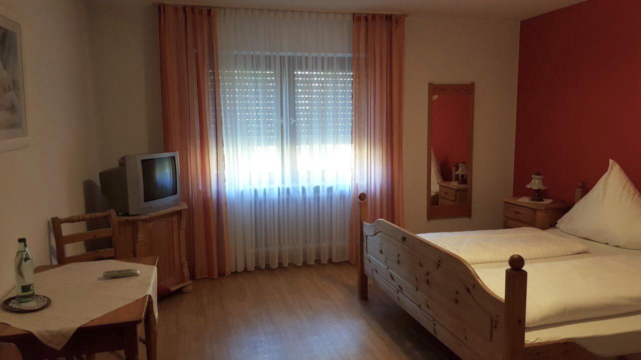 Hotel Gasthof Zum Lowen Wiechs am Randen Εξωτερικό φωτογραφία